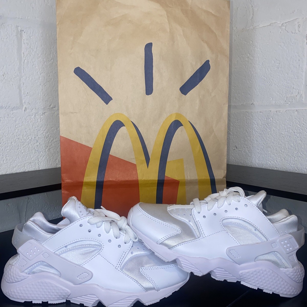 Size 8 - Nike Air Huarache Pure Platinum White - Gently Worn  display picture 2