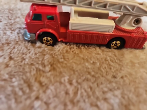 Tomica F33 American Ladder Chief Fire Truck 1:86 Scale 1978 Made In Japan - Picture 2 of 6