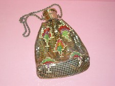 Charming Vintage Gold Tone Enamel Mesh Beggar's Purse Expandable Gate Top