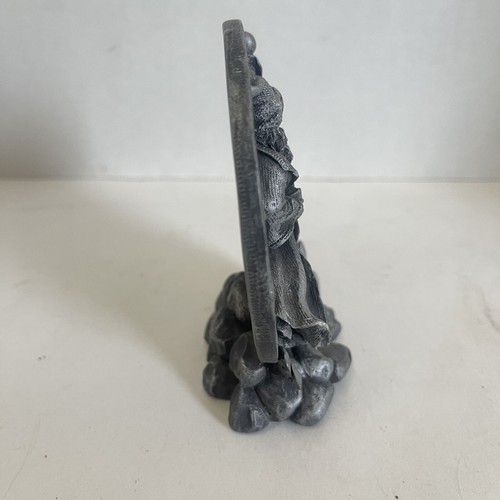 Fantasy Wizard Ocean Scene Figure 4.25” Tall Possibly Resin? - Picture 4 of 8