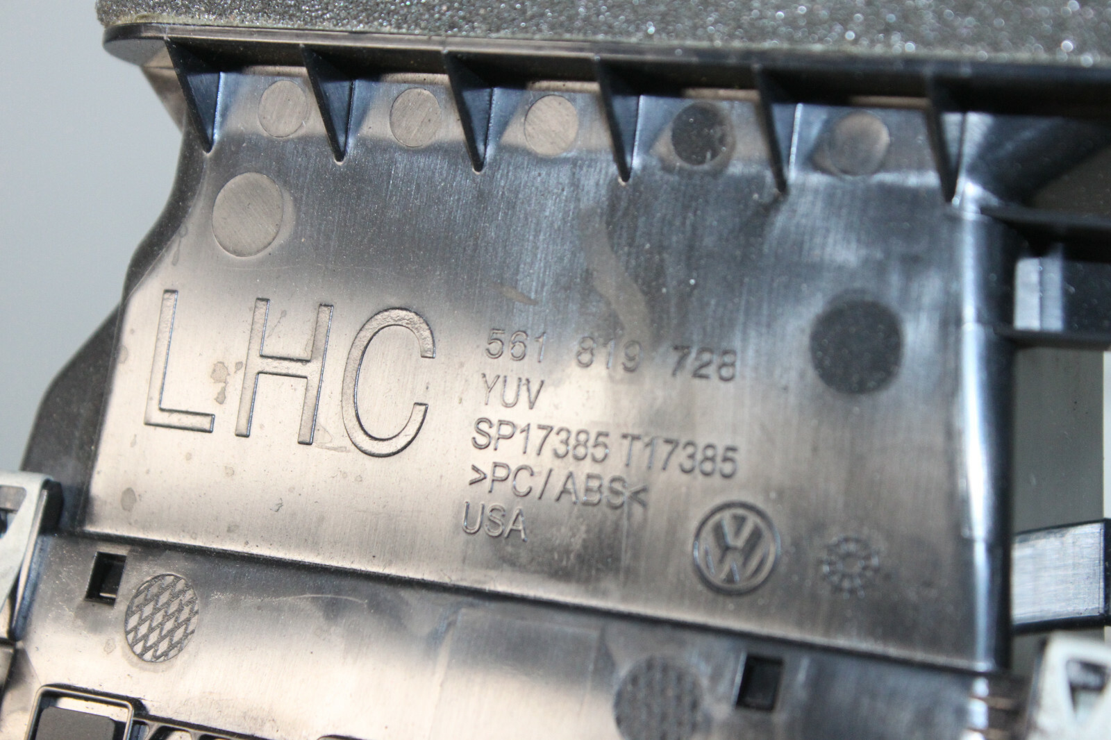 Volkswagen PASSAT B7 USA 2014 Armaturenbrett Mitte Belüftung Grill  