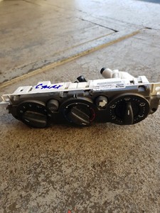 Ford Focus C-MAX Typ DM2 100KW Ez.10.05.2006 Klima Heizungbedienteil 3M5T19980AD