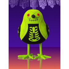 Target Hyde  EEK Featherly Friends 2024 Halloween Birds "X-ray" Skeleton Bird