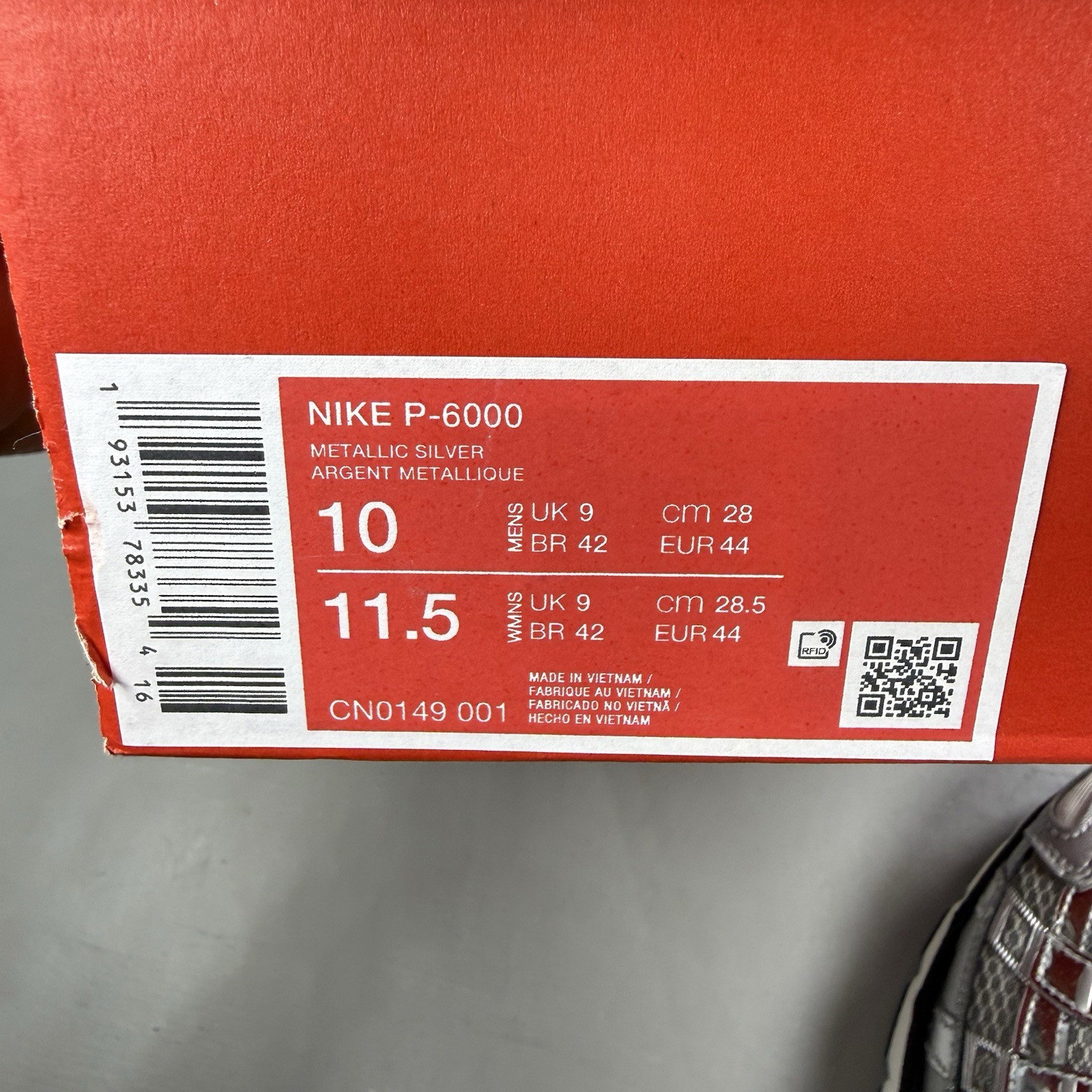 Size 9 - Nike P-6000 Metallic Silver White Black Trainers CN0149-001 image 5
