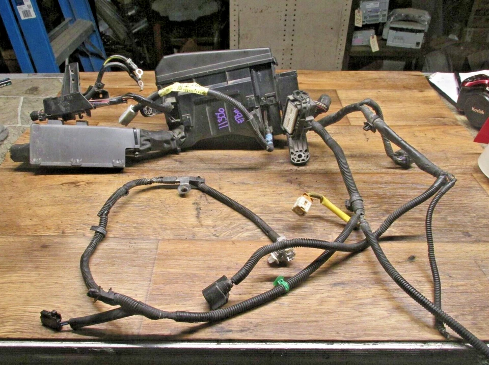 10-13 SUZUKI KIZASHI CAJA DE FUSIBLES BLOQUE DE CIRCUITO RELÉ COMPARTIMENTO DE CONEXIONES COMPLETO Foto 4 de 4