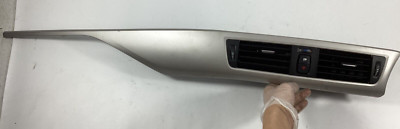 2012- 2015 BMW 328i 335i F30 Center Dash Trim Molding w/ Air Vents 9218552 OEM .