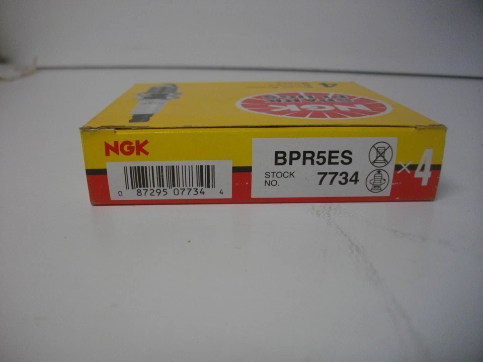 NGK 7734 / BPR5ES spark plug  factory pack of 4 each - Image 2 of 4