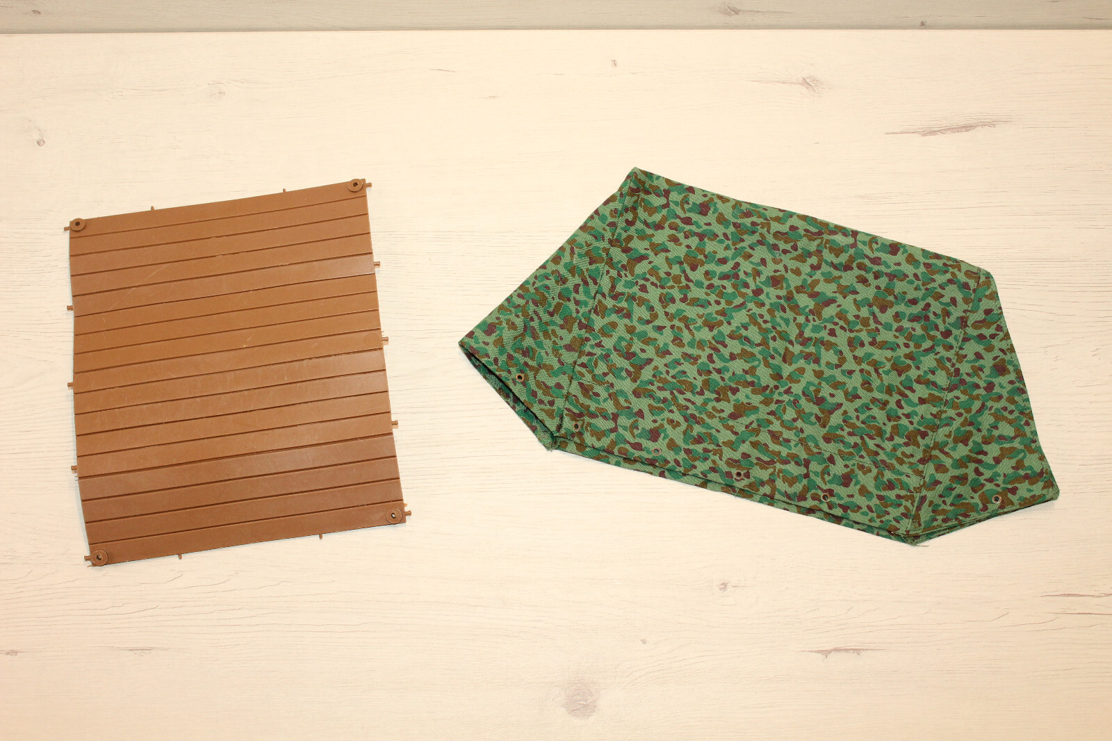 MADELMAN ORIGINAL "TIENDA DE CAMPAÑA MILITAR(SIN PALOS)" SPAIN MADEL 70s