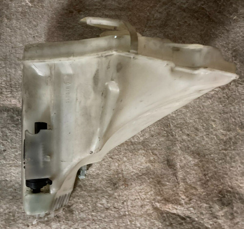 BMW 3er E46 Waschwasserbehälter mit Pumpe Wischwasser Original
