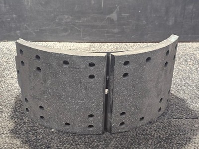 (QTY 2) Haldex GG4709ESR Drum Brake Shoe Riveted 16.5'' x 7'' Rear 23K GAWR