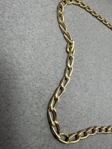 Cadena de eslabones ovalados huecos de oro amarillo de 9 quilates de segunda mano SC364 - Imagen 3 de 16