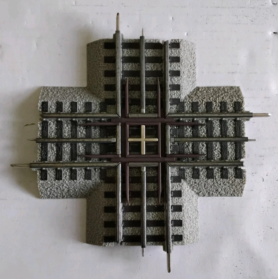 LIONEL FASTRACK CROISEMENT 90 DEGRES Echelle 0 - Photo 1/1