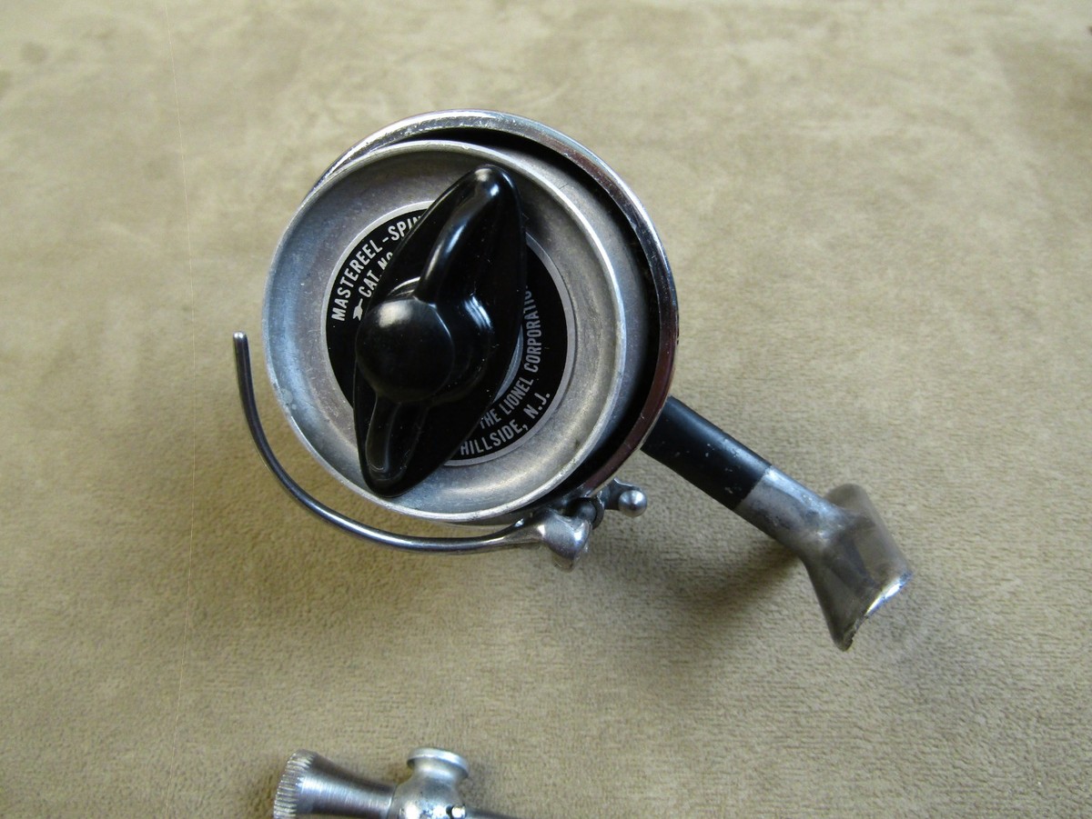 NICE! VINTAGE AIREX BACHE BROWN MASTEREEL NO.3 SPINNING REEL
