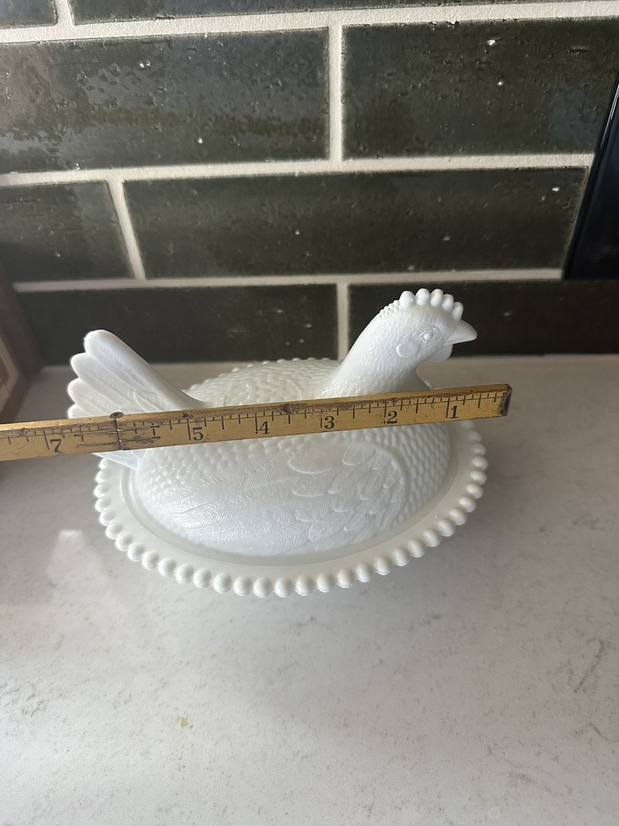 Vintage Indiana White Milk Glass Chicken Hen on Nest Covered Bowl