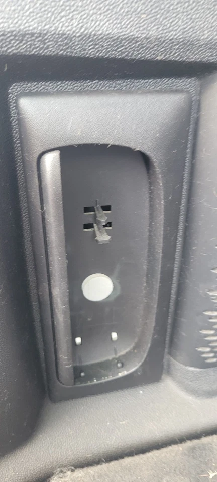 Genuine Mopar Flashlight Lamp 5LB81DX9AB Jeep Dodge Journey 66592S Used Untested - Изображение 3 из 3