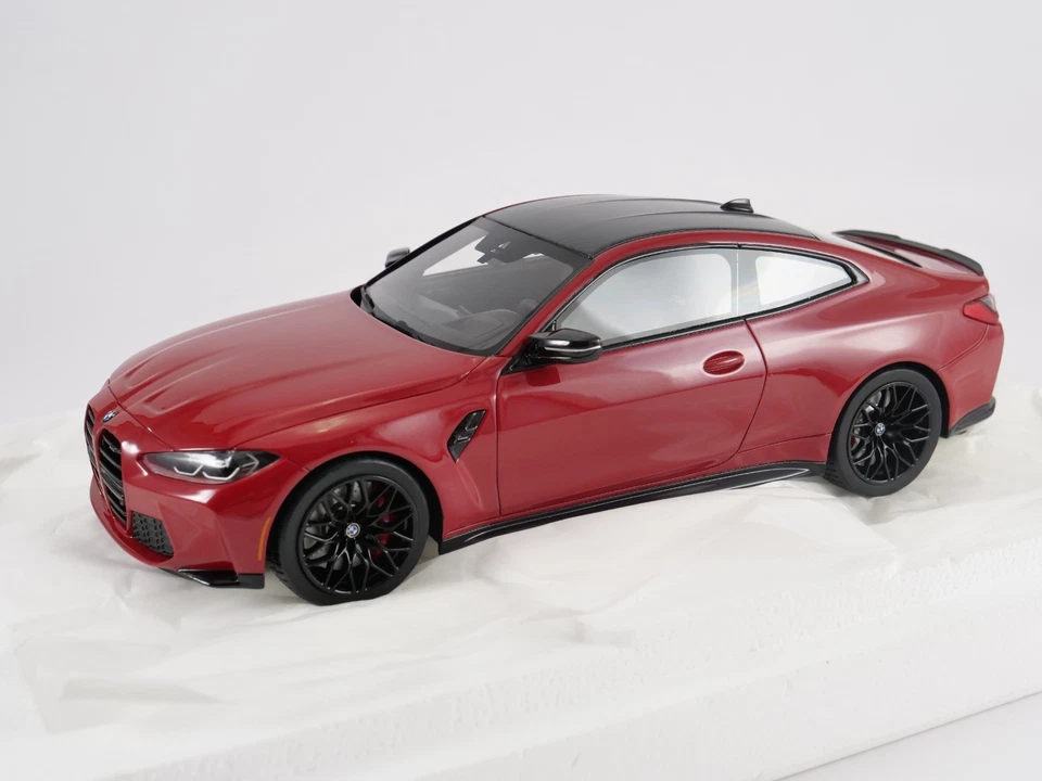 Top Velocità 1/18 BMW M4 Competizione Toronto Red Resina Modello - Immagine 3 di 4