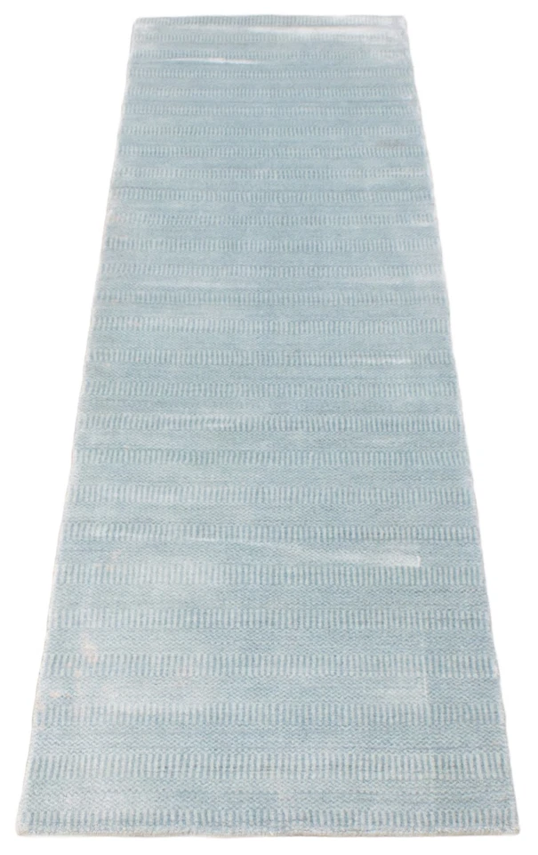 2'5" x 9'10" Vintage Hand loomed Runner Rug Traditional Oriental Carpet - Image 3 of 4