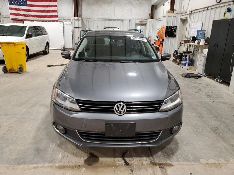 2009-2014 Volkswagen JETTA Air Cleaner 2.0L Diesel Engine ID Cjaa Foto 2 de 2