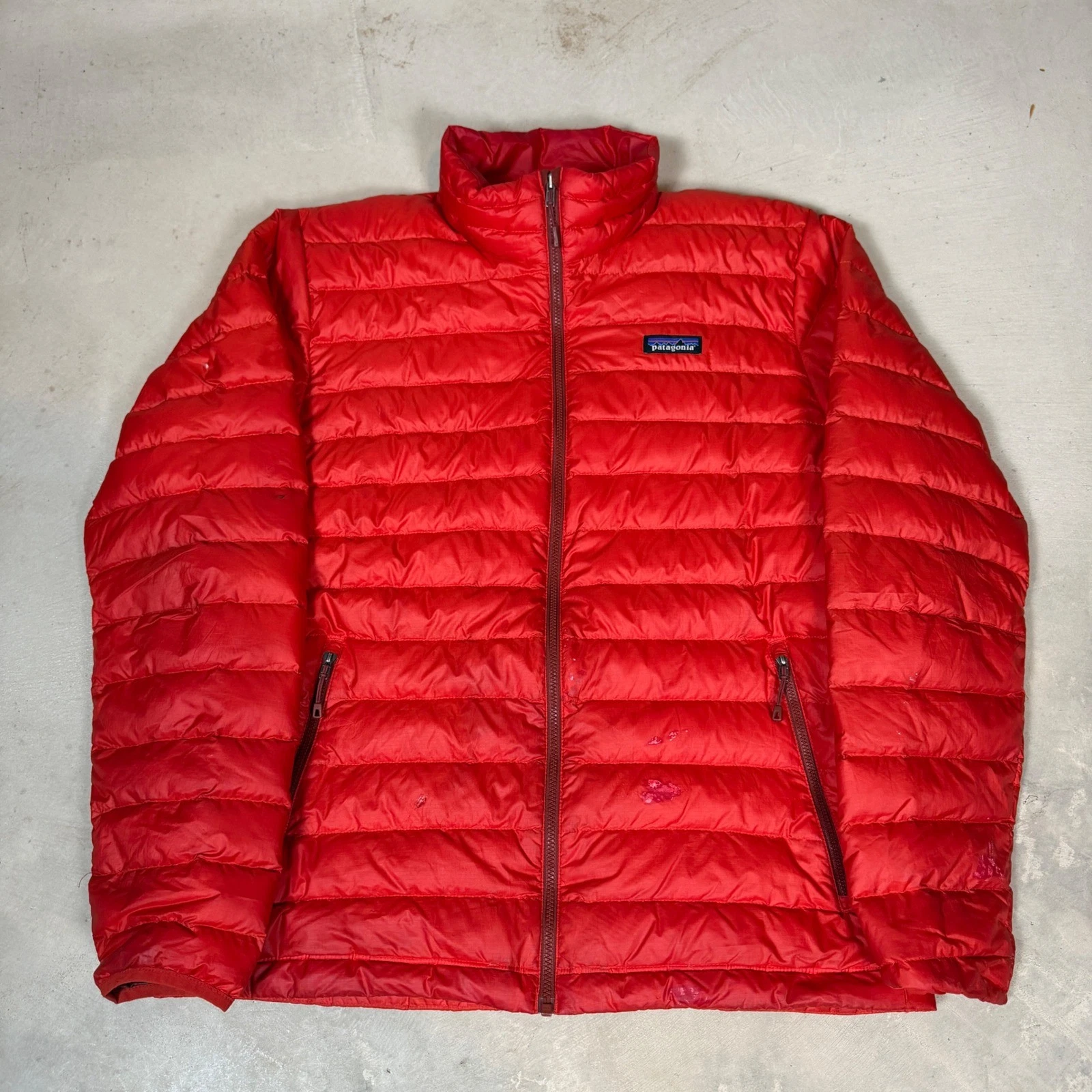 Patagonia Mens Down Sweater Jacket Red Puffer Full Zip 84674 FA16 Size Large