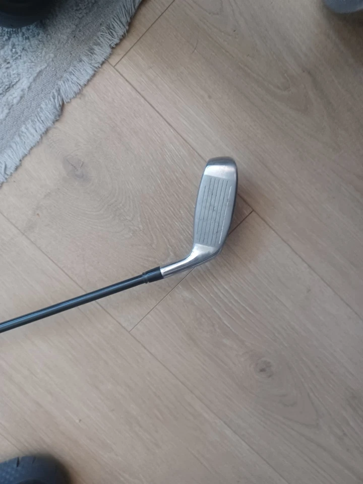 Adams Golf Idea Hybrid 3-Iron 19° ProLaunch Red Grafalloy Shaft, 19o - Image 3 of 4