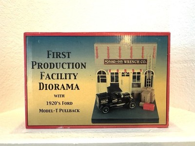 Ford Model T Diecast 1:38 Snap On First Production Facility Diorama Wall Mount