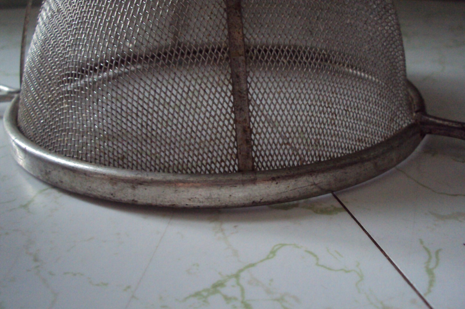 Vintage Mesh Metal Strainer Plastic Black Handle Kitchen Flour Sifter