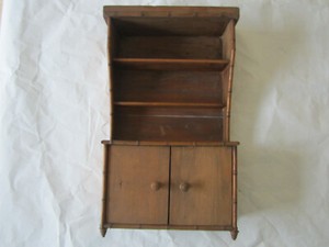 Buffet vaisselier dit Saint Hubert en acajou et placage d... - 73003730