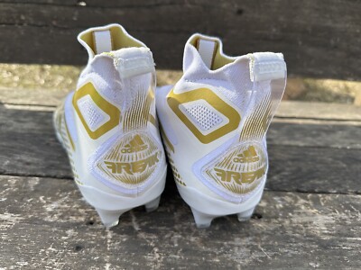 Adidas Freak Ultra 22 White Gold Metallic Football Cleats  display picture 1