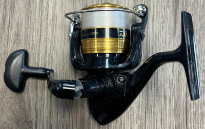 2500b Spinning Daiwa D Shock 2500 B Reel Daiwa D-Shock 2500B Spinning  Fishing Reel Spinning Reel Gyro