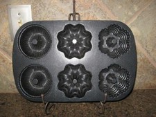 NORDIC WARE BLACK MULTI MINI BUNDT PAN - 6 CUPS - MADE IN USA