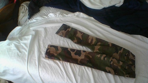 Ralph Lauren Polo Kid Pants Size 8 Camo w/Yellow Side Stripes Good Cond Woodland - Picture 9 of 19
