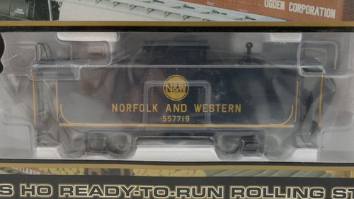 Atlas HO NE-6 Caboose Norfolk & Western 557719 #6319-1 nuevo sellado de fábrica | Condition: New