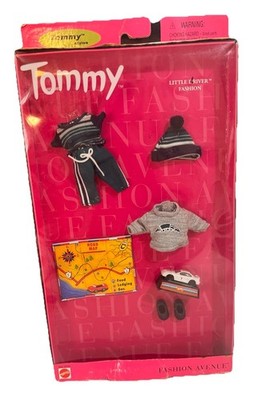 Barbie Kelly Tommy Fashion Avenue Little Driver Outfit Grey Athletic Pants Car