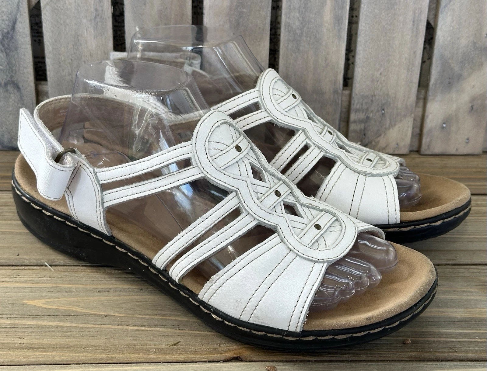 Sandali donna Clarks in pelle bianca larghezza 9 estivi comodi