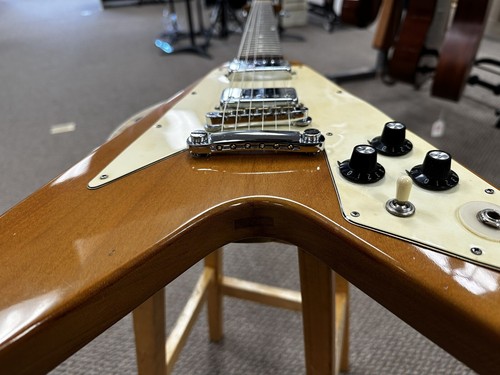 1974 Gibson Flying V Mahogany w/ Original Case - Picture 11 of 24