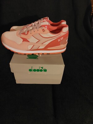 MEN'S SIZE 9 N.92 DIADORA GELATO SHOES D0172