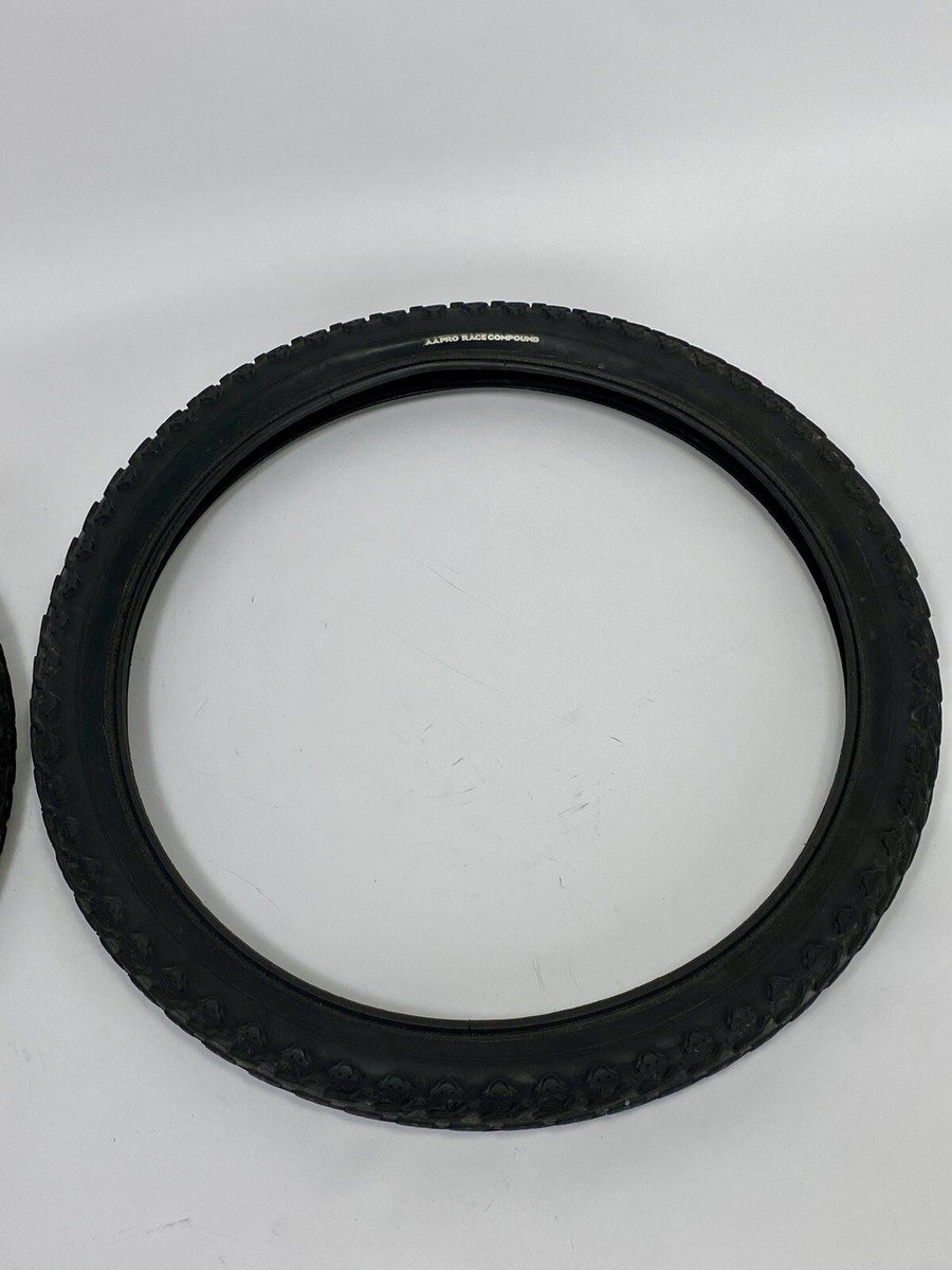 Par Pneu Pirelli Scorpion Bmx Aro 20 X 2.125 + Par Câmara - R$ 135,00