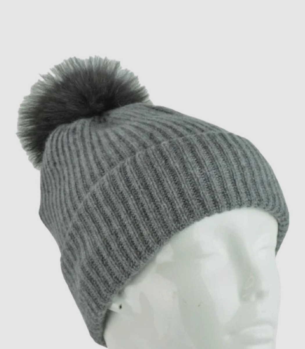 NEW RAFFAELLO BETTINI women\'s cashmere ribbed beanie in pink with grey raccoon p Rafaello Bettini Cashmere Beanie One Size | eBay main image 4