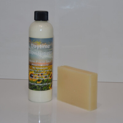 Daytime Moisturizer for acne prone skin: Fast Abosrbing, non Greasy & Light 