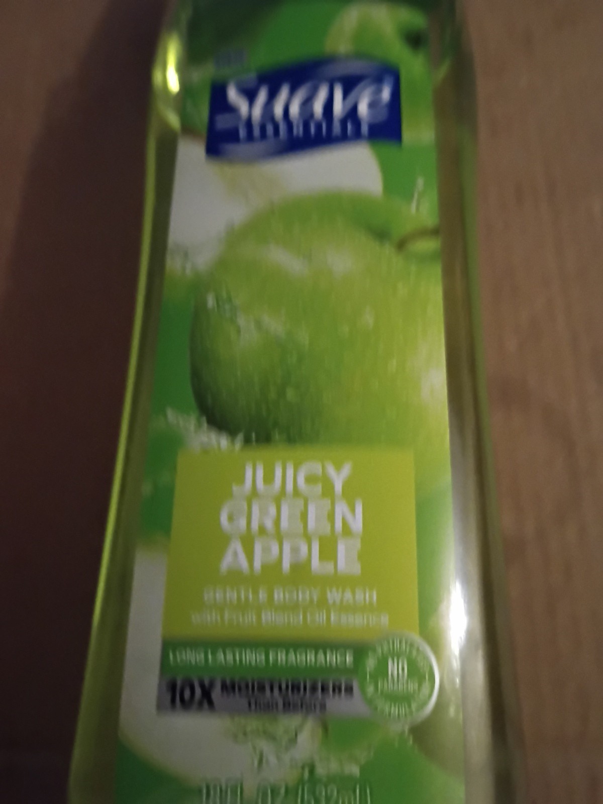 Suave Essentials. Juicy Green Apple Body Wash thumbnail 3