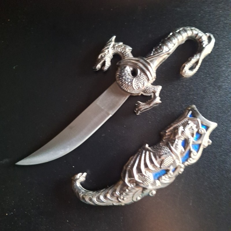 Blue Dragon Dagger Cosplay 6 Inch Blade