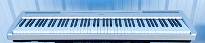 Yamaha P-95S 88 Silver Weighted Key Digital Piano 12V 12W Power Tested
