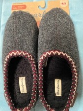 New Dearfoams Charcoal/Black Kids Slipper Size 4/5