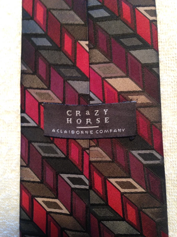 CLAIBORNE MENS TIE RED WITH BLACK GRAY 3.75 X 59 - Image 4 of 4