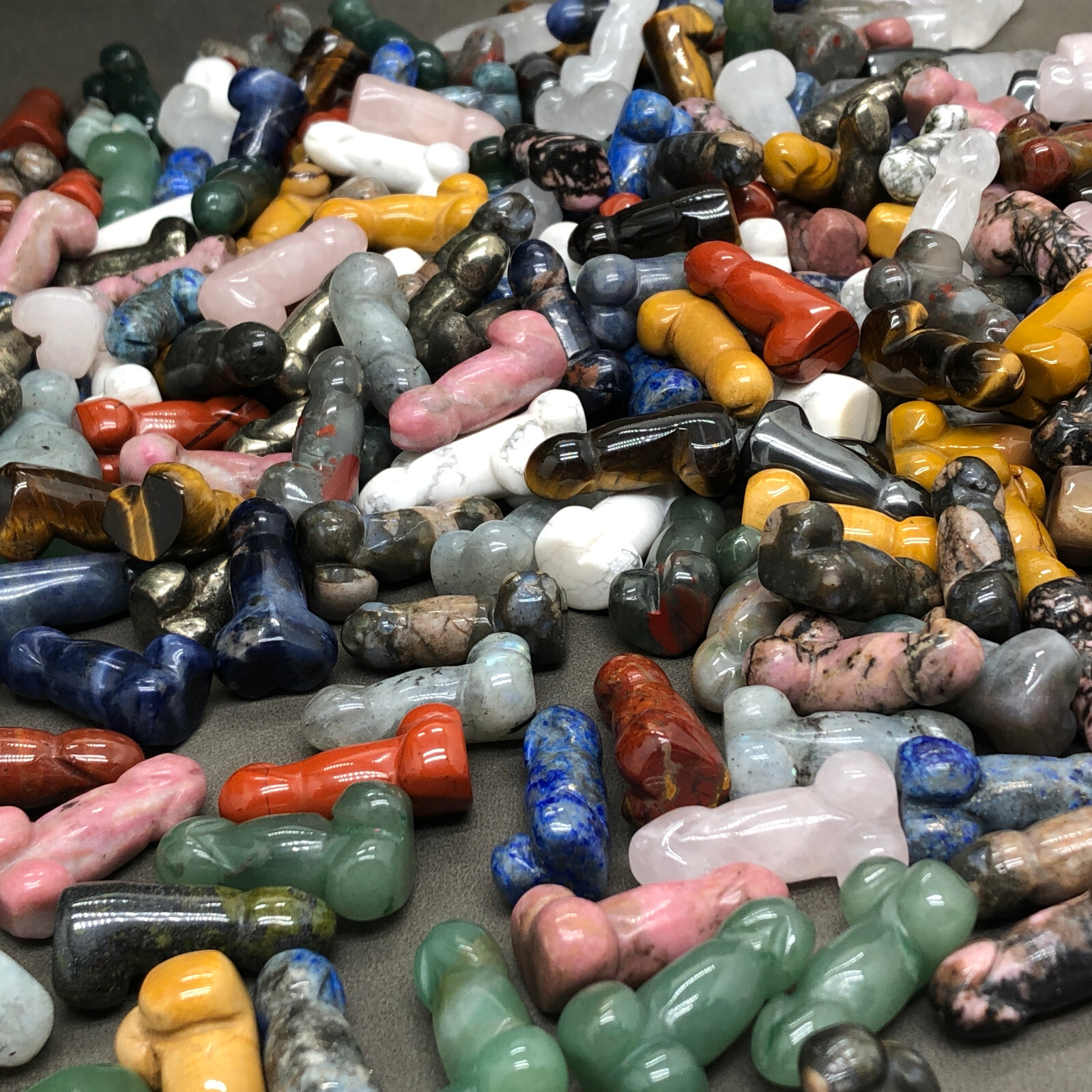 Natural Mix mini Mushroom Quartz Crystal Carved Skull Healing Random