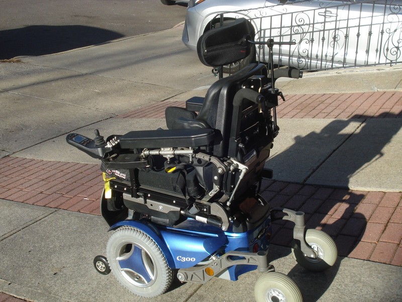 Permobil C300 w/ genuine Permobil charger