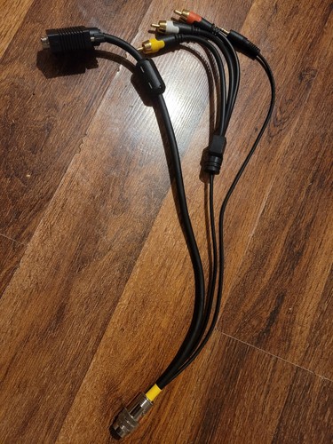 Multi-Format C2G RapidRun 1.5FT (HD15) + 3.5MM + 3RCA Flying Lead (Pre-Owned) - Picture 2 of 5