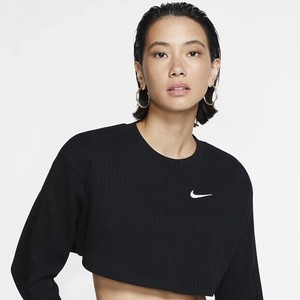 nike ribbed crop top