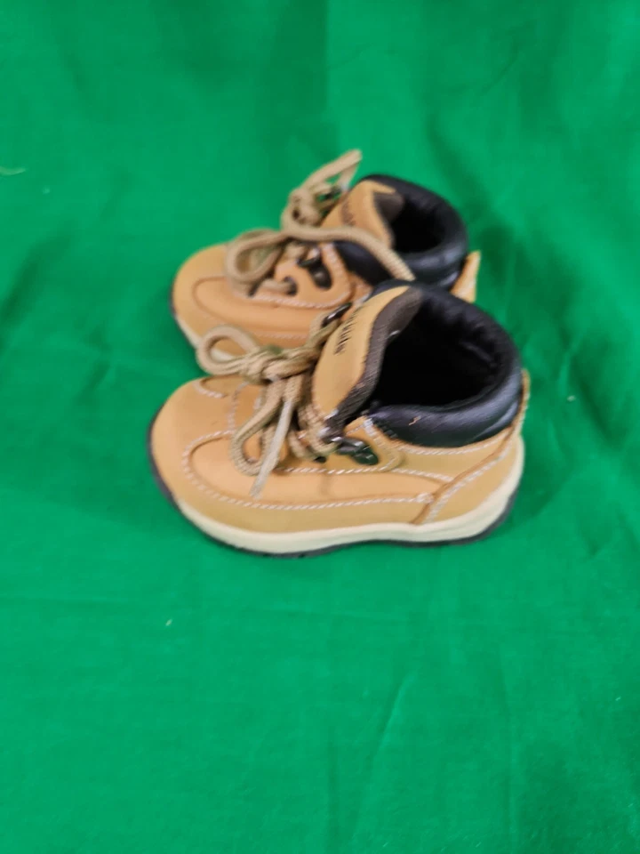 Genuine Kids Toddler Boy Size 3 Leather Upper Boots Brown/Beige From OshKosh  - Image 4 of 4