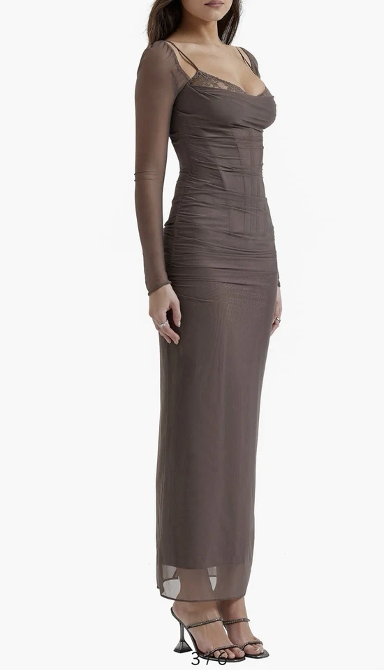 Vestido House of CB Katrina Encaje Malla Manga Larga Gris Guijarro Foto 2 de 4